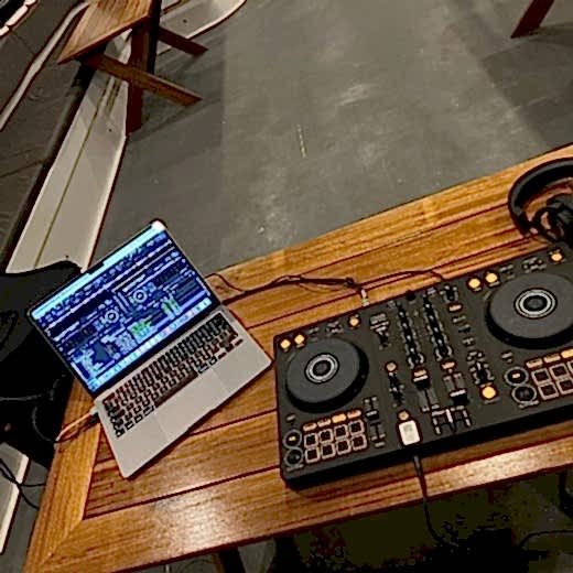 Profesyonel DJ ve Ses & Işık Kiralama Hizmetleri | Ogzsound